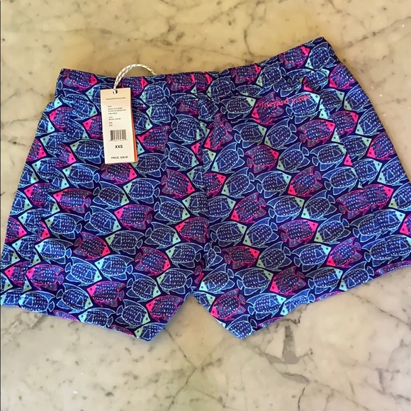 Vineyard Vines Fish Print Shorts - Picture 3 of 4